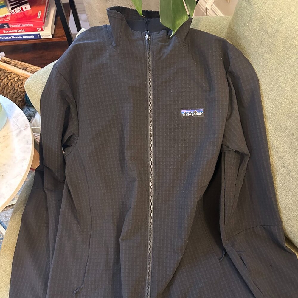 Patagonia Men's R1 Black TechFace Jacket Size Medium